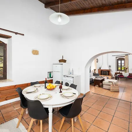 Villa Roupes Stone Roupai
